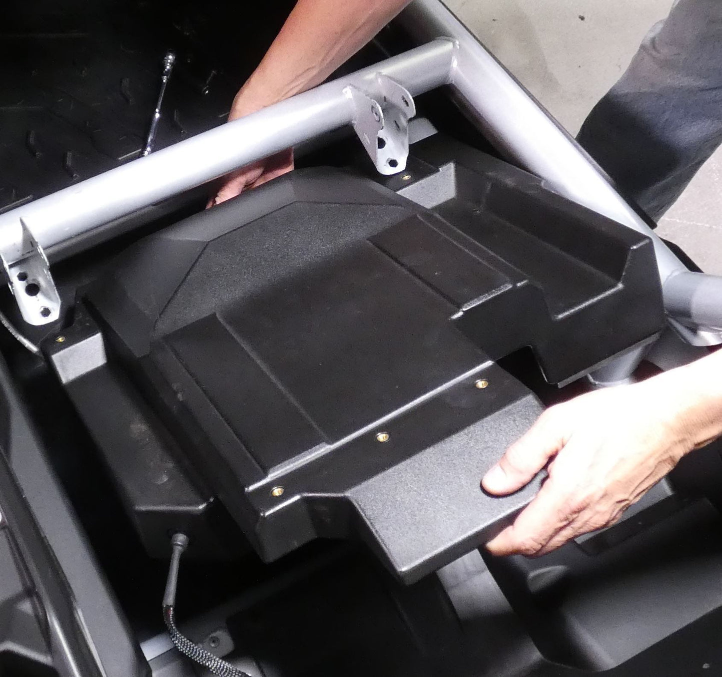 MTX CAN AM X3 12" SUB ENCLOSURE PASSENGER X317SWP